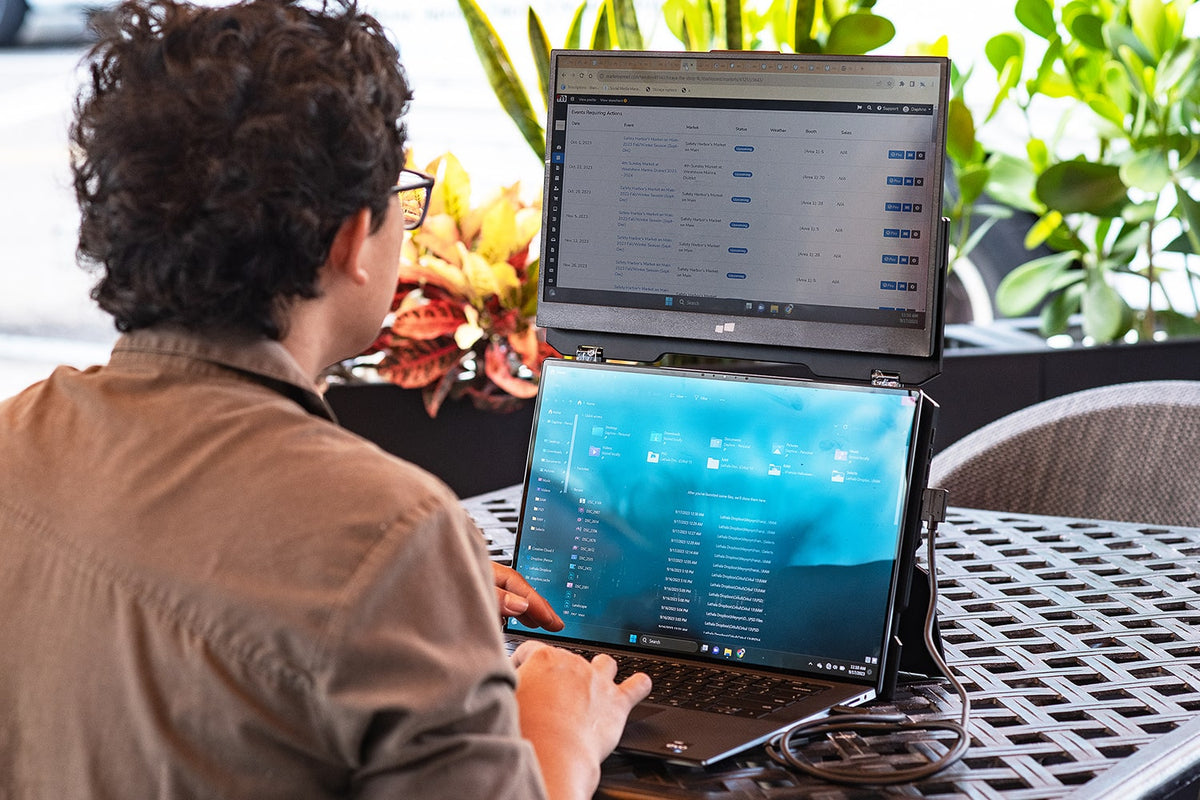 Why You Need an Extra Screen for Your Laptop?